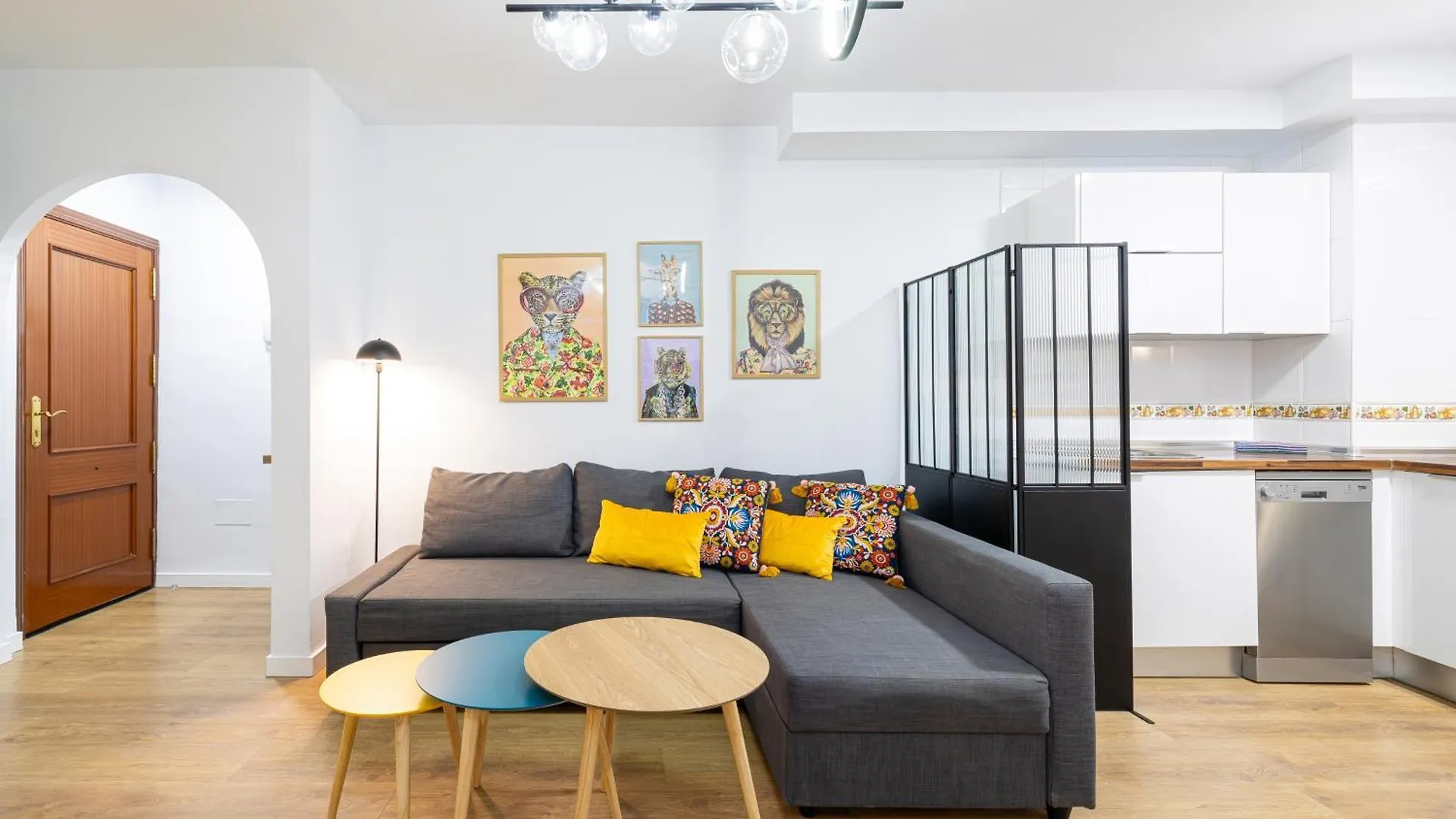 Apartment H2M Feijoo Close To City Center In A Quiet Area Malaga