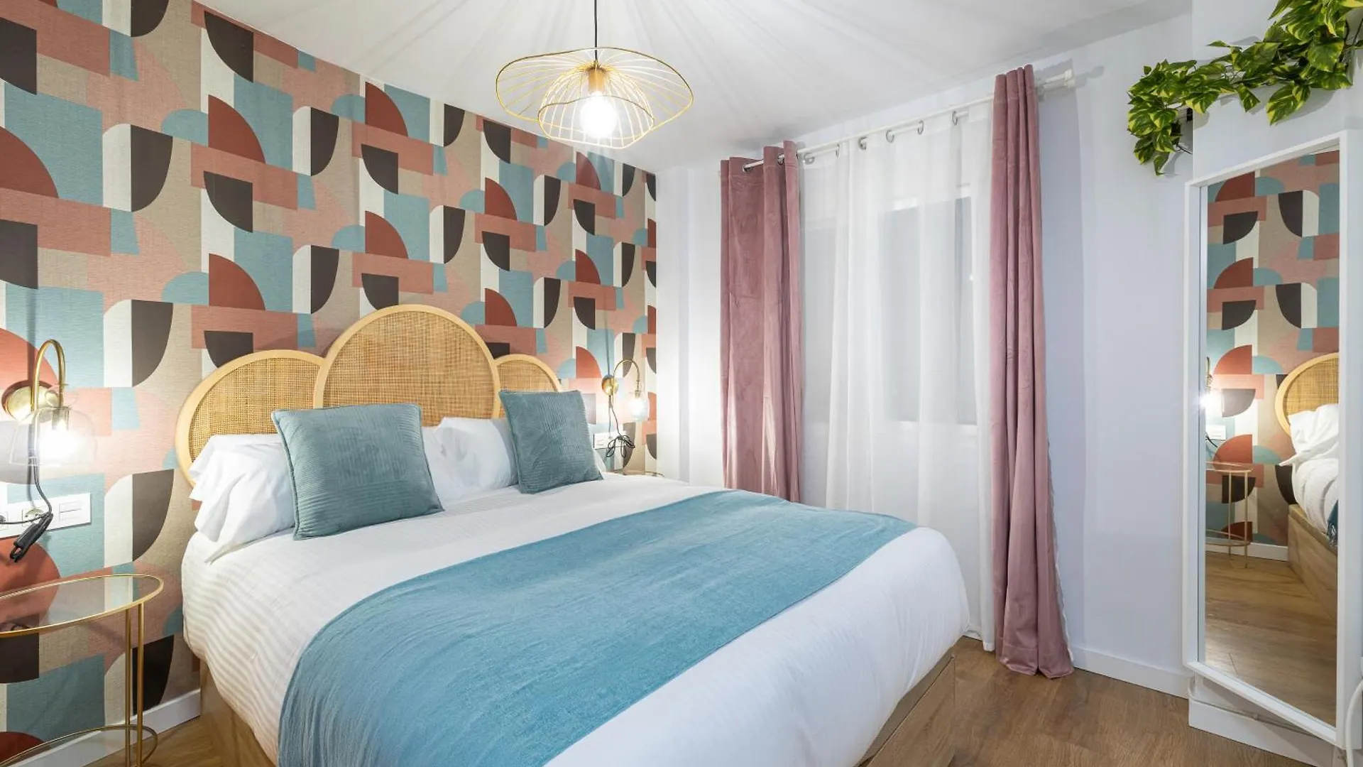 H2M Feijoo Close To City Center In A Quiet Area Malaga